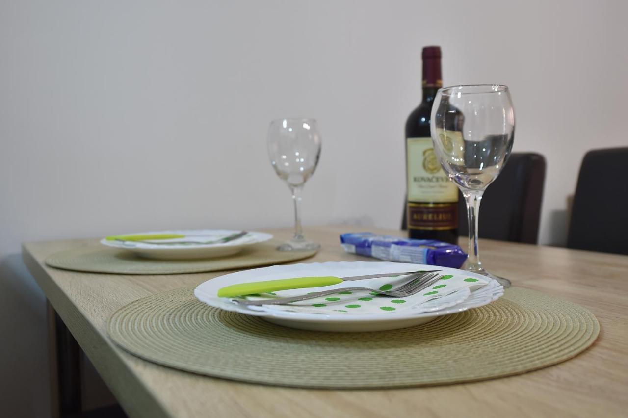 Apartment Sinisa With Garage Novi Sad Dış mekan fotoğraf